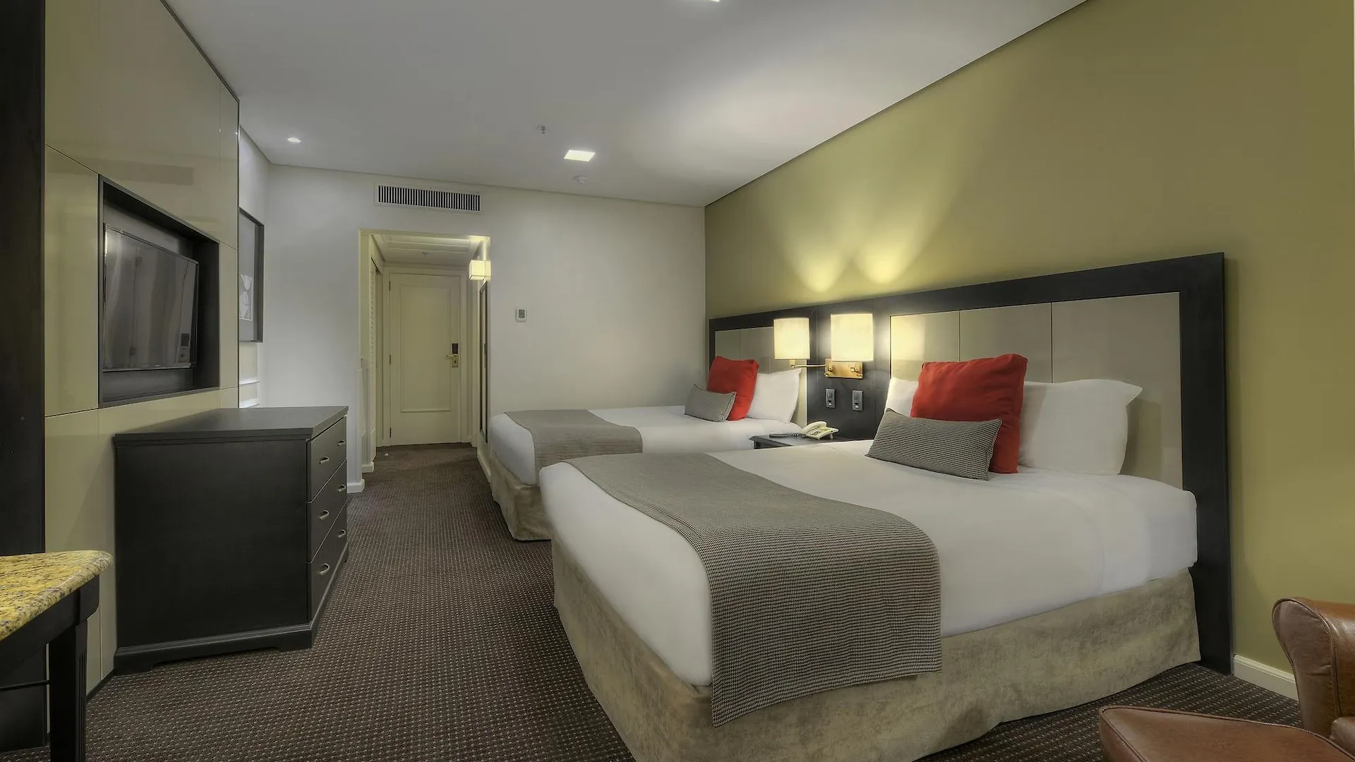 Hotel Deville Prime Porto Alegre