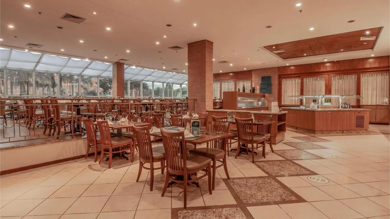 Hotel Deville Prime Porto Alegre 5*,