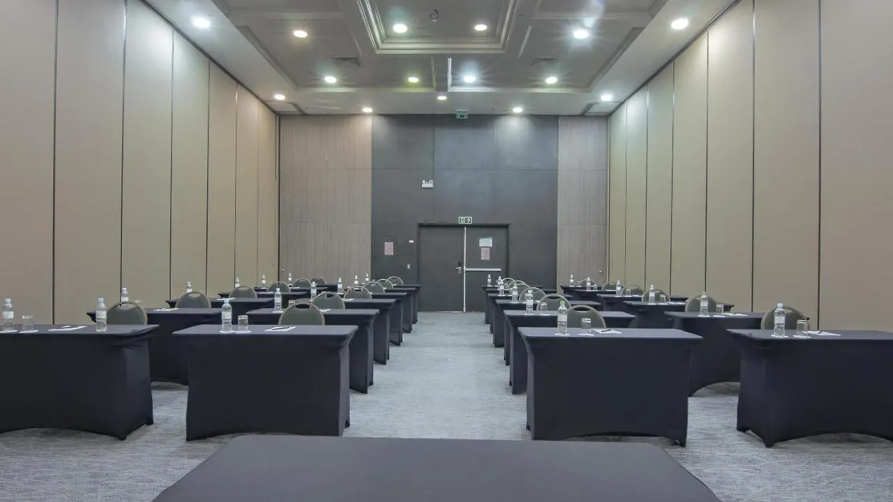 Hotel Deville Prime Porto Alegre