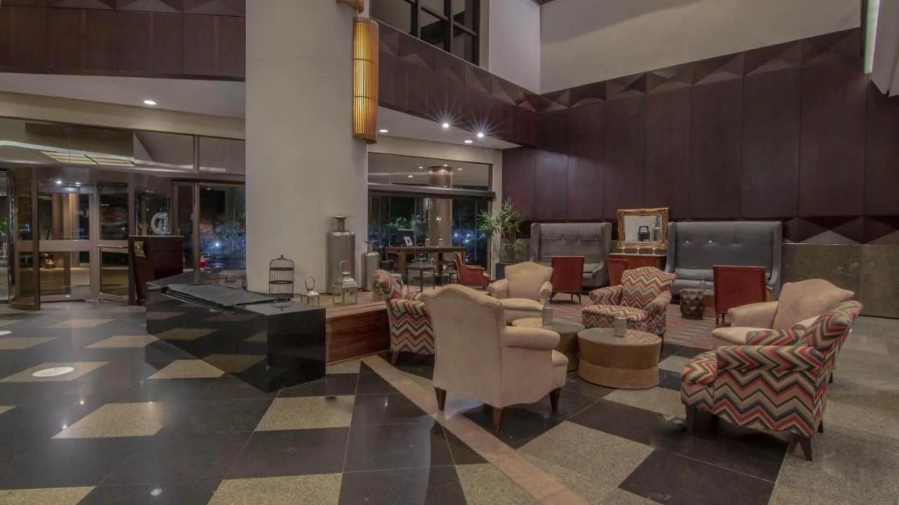 Hotel Deville Prime Porto Alegre 5*,  Brezilya