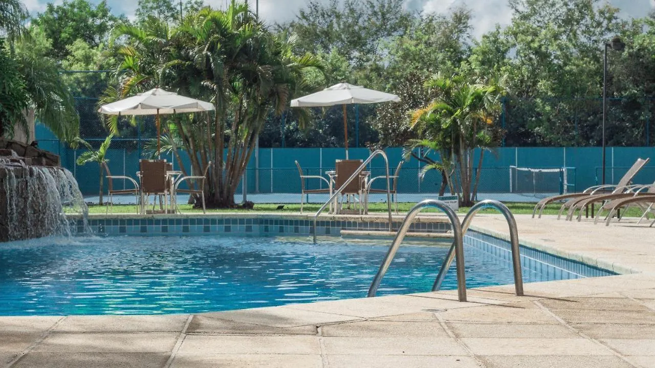 Hotel Deville Prime Porto Alegre 5*,