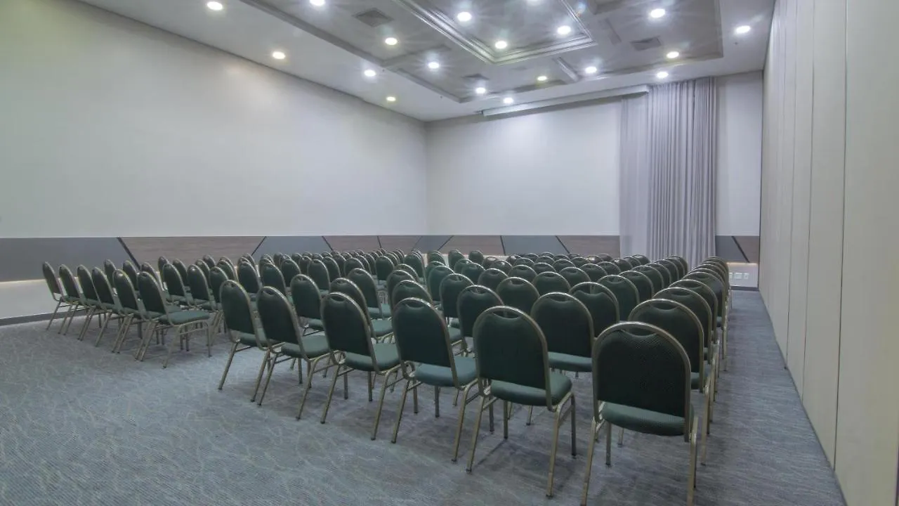 Hotel Deville Prime Porto Alegre 5*,  Brezilya