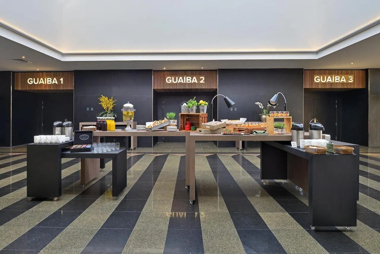 Hotel Deville Prime Porto Alegre