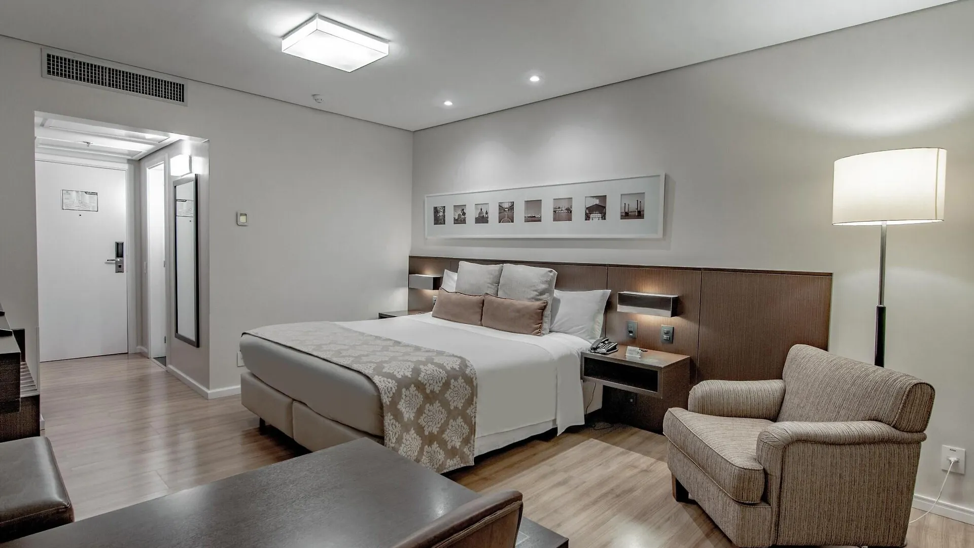 Hotel Deville Prime Porto Alegre
